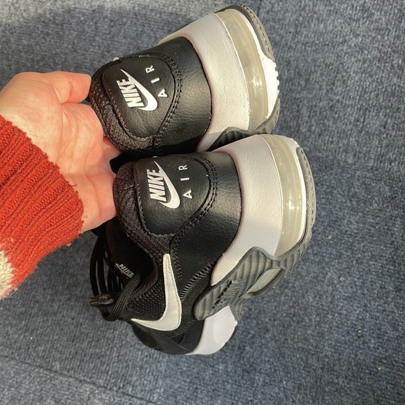 Nike AIRMAX women shoes (size 10)